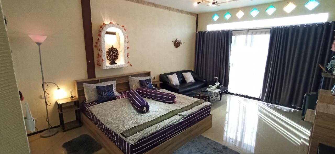 Touch The Wind Hotel Chaiyaphum Bagian luar foto
