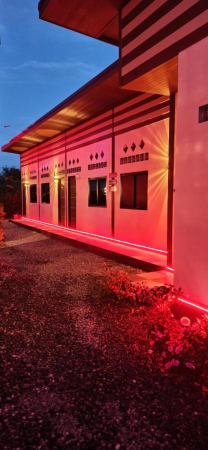 Touch The Wind Hotel Chaiyaphum Bagian luar foto