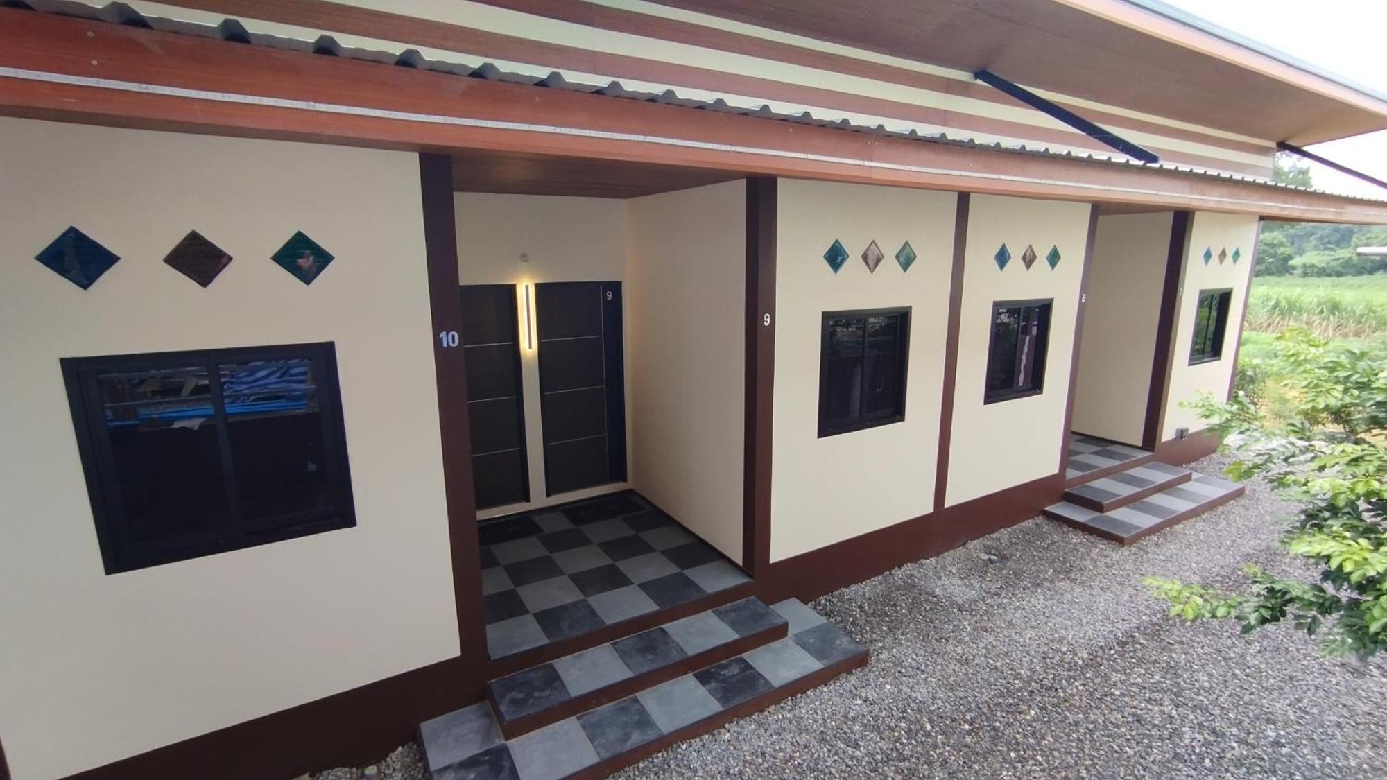 Touch The Wind Hotel Chaiyaphum Bagian luar foto