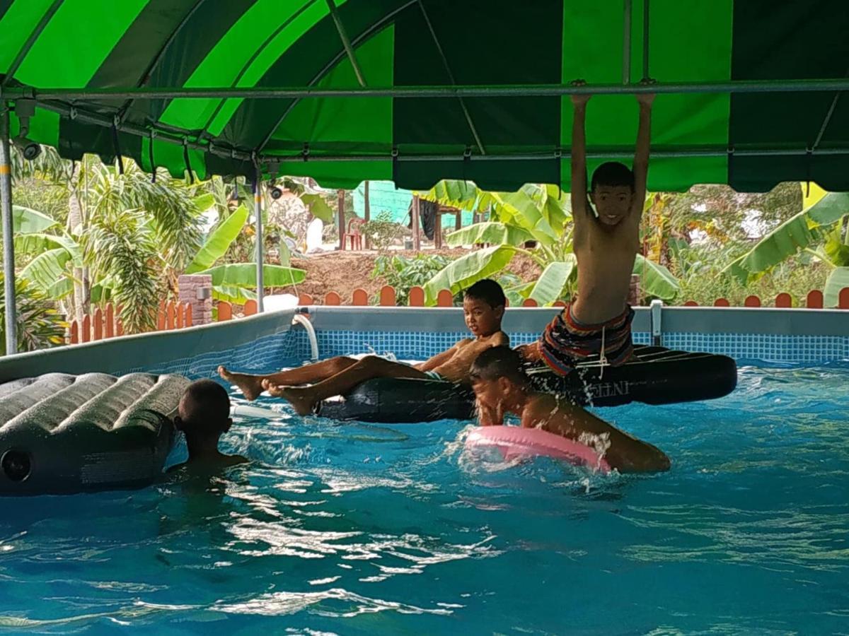 Touch The Wind Hotel Chaiyaphum Bagian luar foto